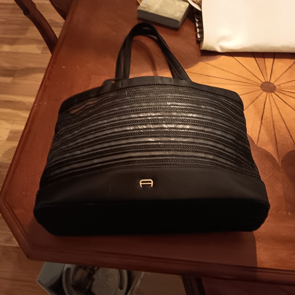 Aigner purse cloth, ribbon design